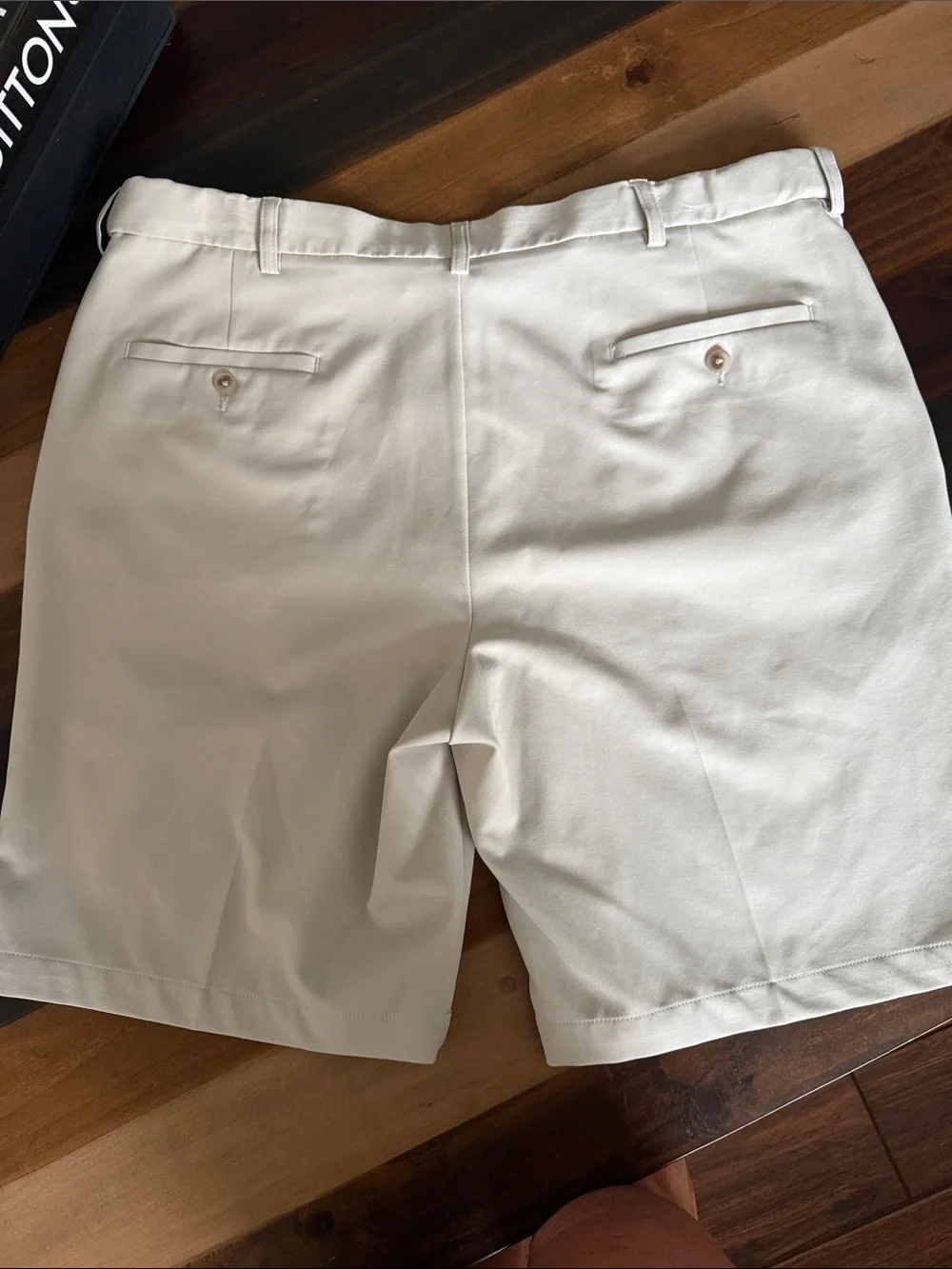 Men's Cream Golf Shorts - Classic Flat Front